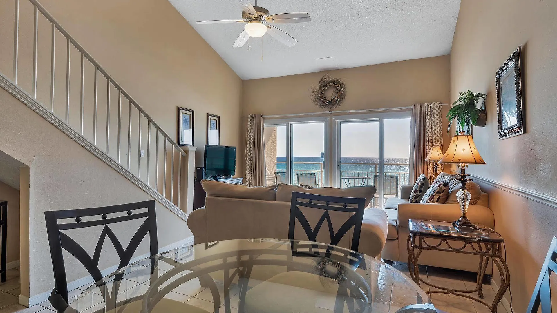 Crystal Sands Condominiums دستين شقة